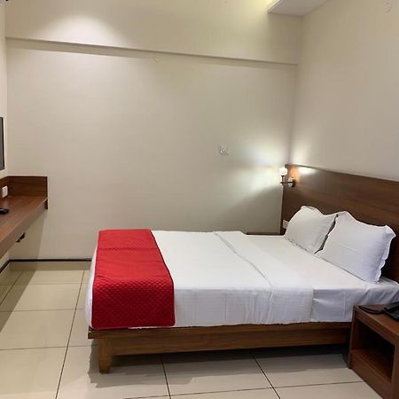 Hotel Jesta Residency Hassan Esterno foto