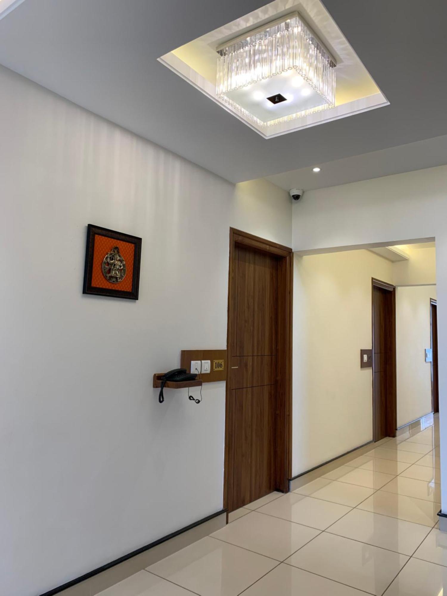 Hotel Jesta Residency Hassan Esterno foto